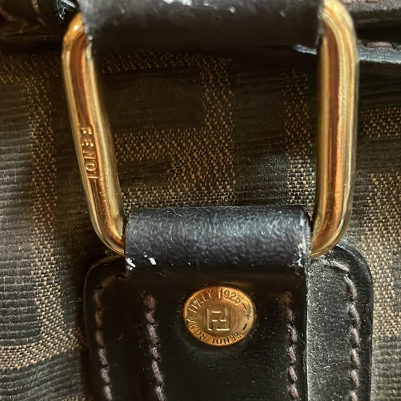 ♠️ Fendi ♠️ - Picture 12 of 16